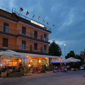 vizitați hotelul