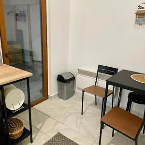 Apartament Vis-a-vis - Gara De Nord, Bucureşti